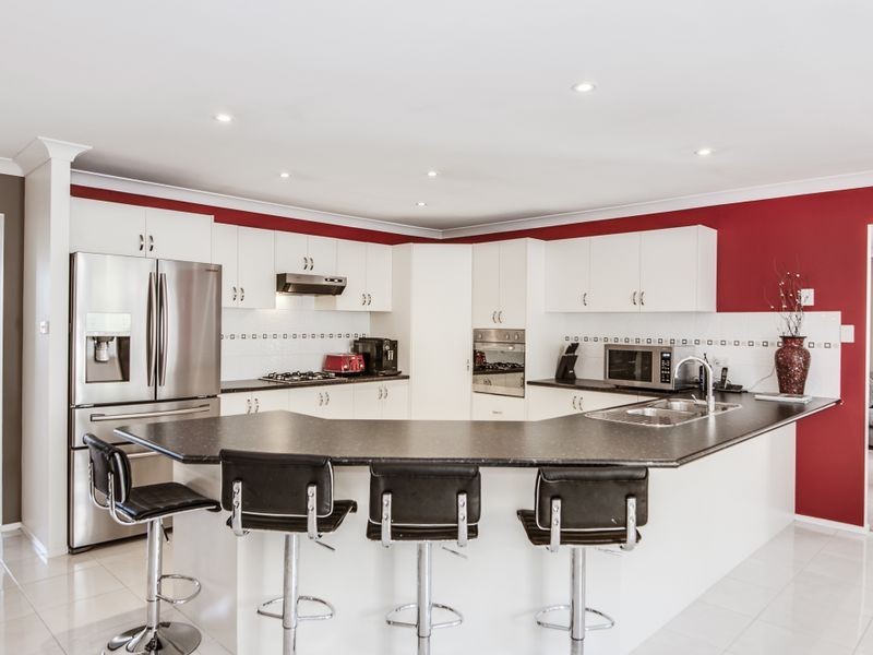 9 Greenhaven Circuit, Woongarrah NSW 2259