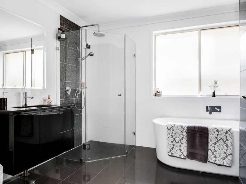 9 Greenhaven Circuit, Woongarrah NSW 2259