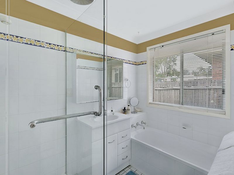 21 Brittania Drive, Watanobbi NSW 2259