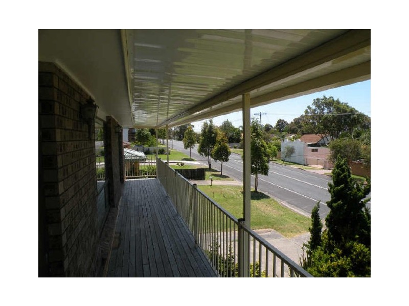 109 Tuggerawong Rd, Wyongah NSW 2259