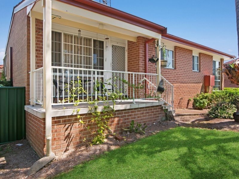 18/1 Dan Close, Gorokan NSW 2263