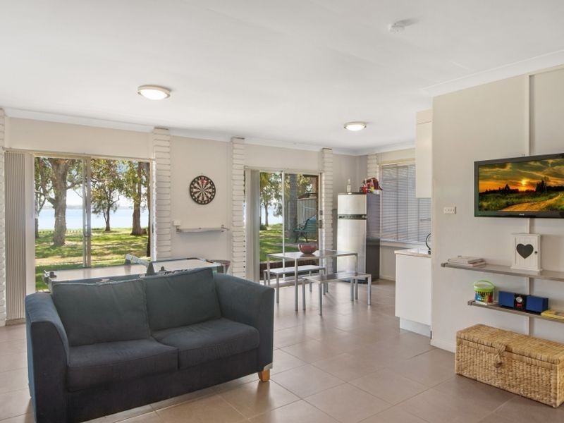 30 Leonard Avenue, Toukley NSW 2263