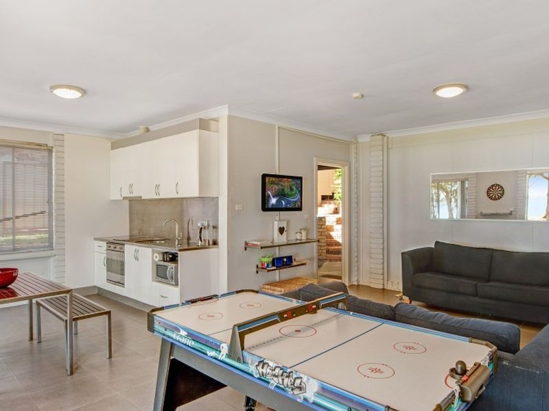 30 Leonard Avenue, Toukley NSW 2263