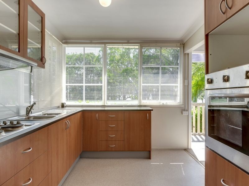 30 Leonard Avenue, Toukley NSW 2263