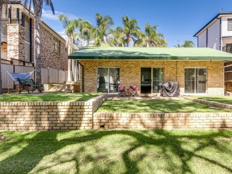 30 Leonard Avenue, Toukley NSW 2263