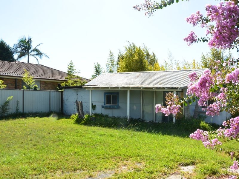 27 Athol Street, Toukley NSW 2263