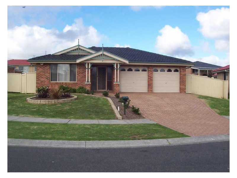 13 Begonia Place, Woongarrah NSW 2259