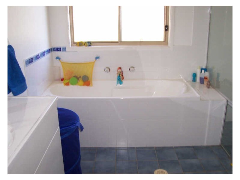 13 Begonia Place, Woongarrah NSW 2259