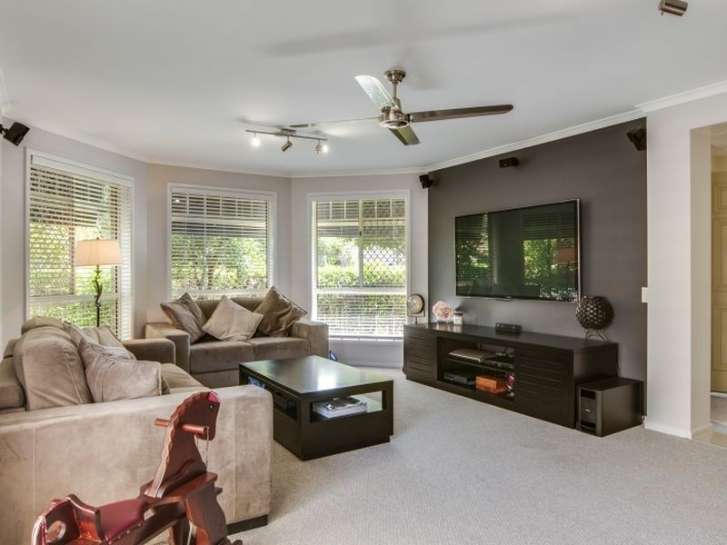 27 Matthew Circuit, Mardi NSW 2259