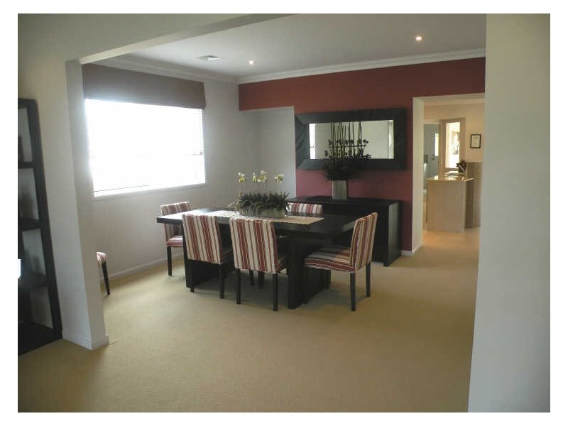 8 Stan Johnson Drive, Hamlyn Terrace NSW 2259