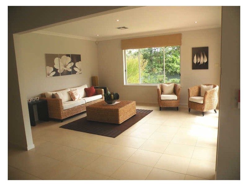 8 Stan Johnson Drive, Hamlyn Terrace NSW 2259