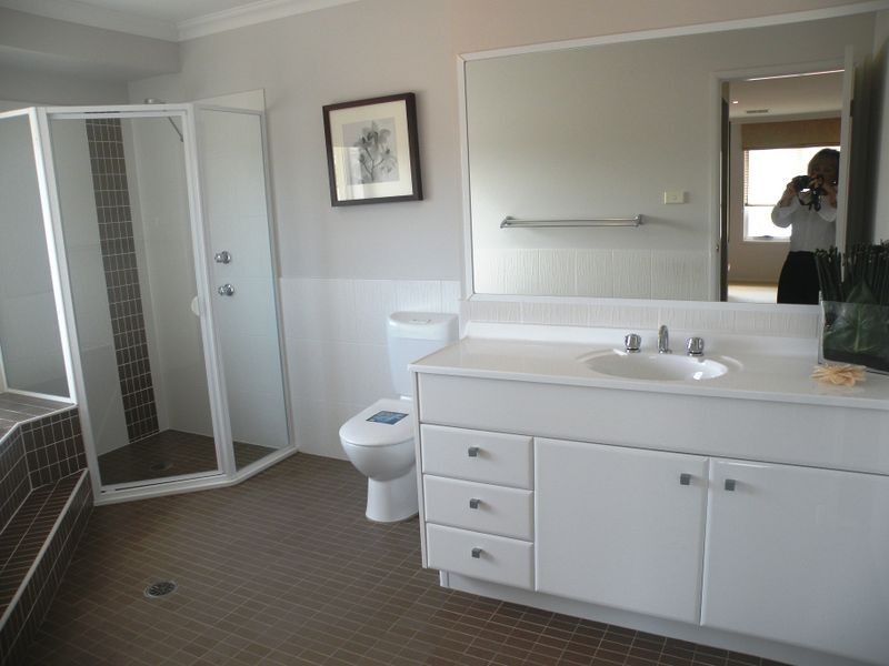 8 Stan Johnson Drive, Hamlyn Terrace NSW 2259