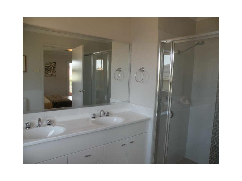 8 Stan Johnson Drive, Hamlyn Terrace NSW 2259