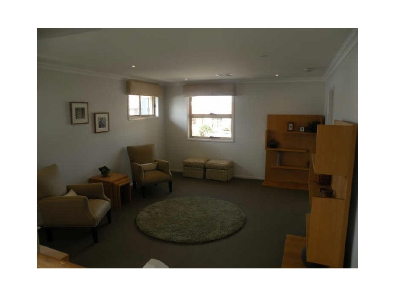 8 Stan Johnson Drive, Hamlyn Terrace NSW 2259