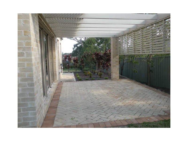 8 Stan Johnson Drive, Hamlyn Terrace NSW 2259