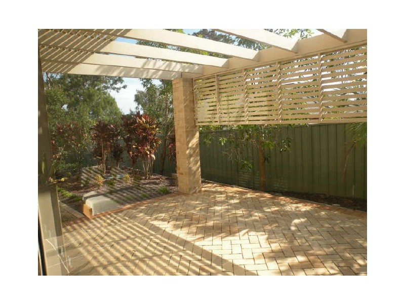 8 Stan Johnson Drive, Hamlyn Terrace NSW 2259