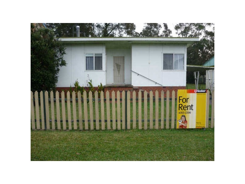 8 Hastings Street, Rocky Point NSW 2259