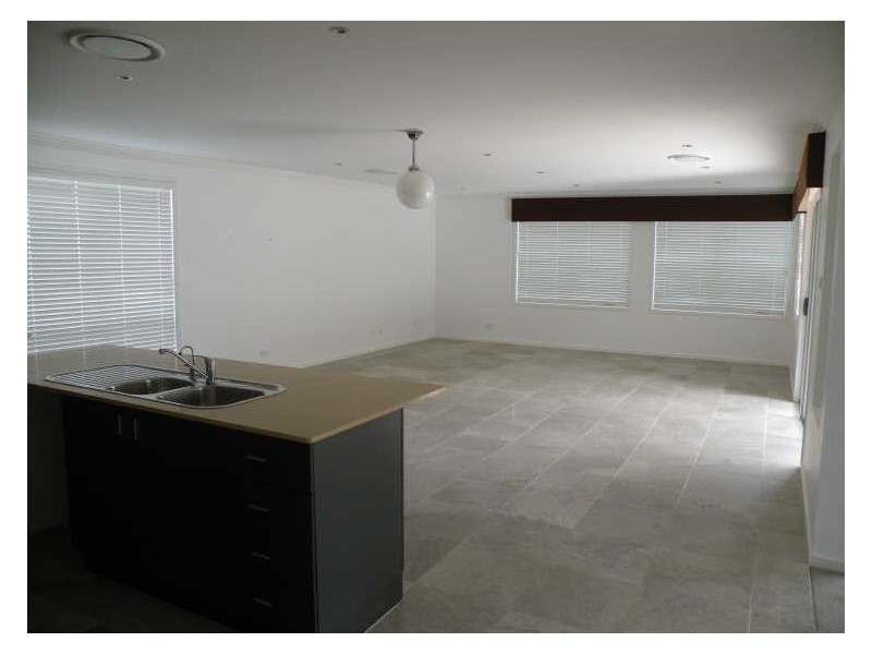 33 Stan Johnson Drive, Hamlyn Terrace NSW 2259