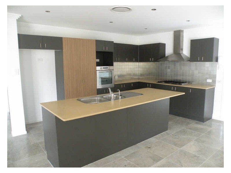 33 Stan Johnson Drive, Hamlyn Terrace NSW 2259