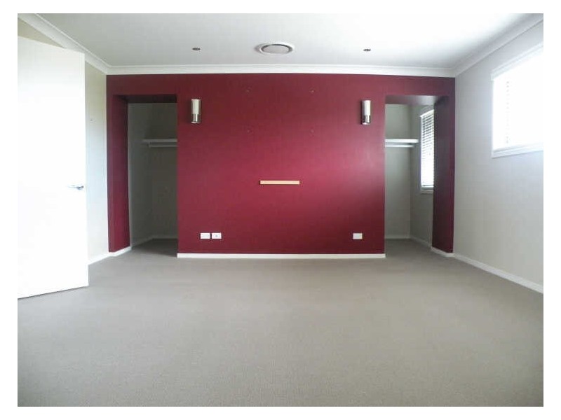 33 Stan Johnson Drive, Hamlyn Terrace NSW 2259