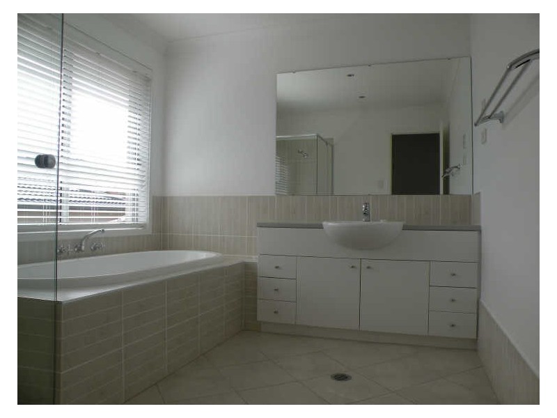 33 Stan Johnson Drive, Hamlyn Terrace NSW 2259