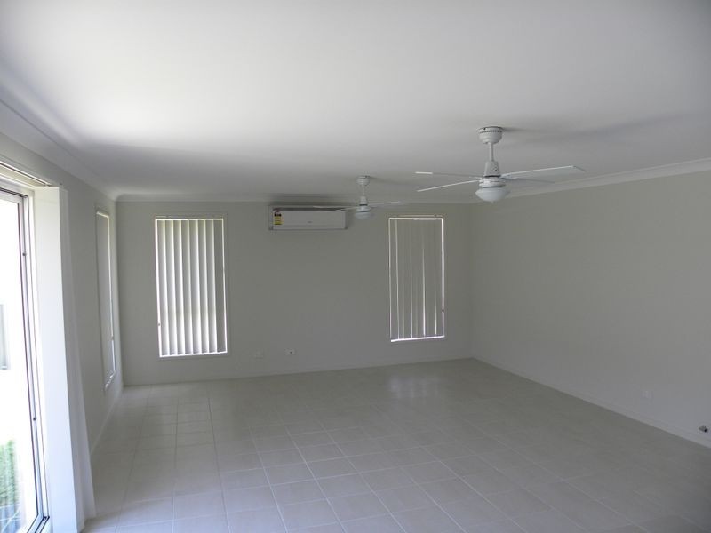 20 Conemarra St, Wadalba NSW 2259