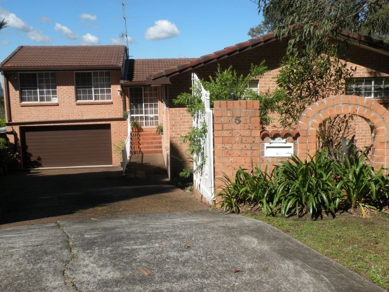 5 Page Close, Wyong NSW 2259