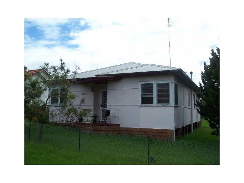 4 Levitt Street, Wyong NSW 2259