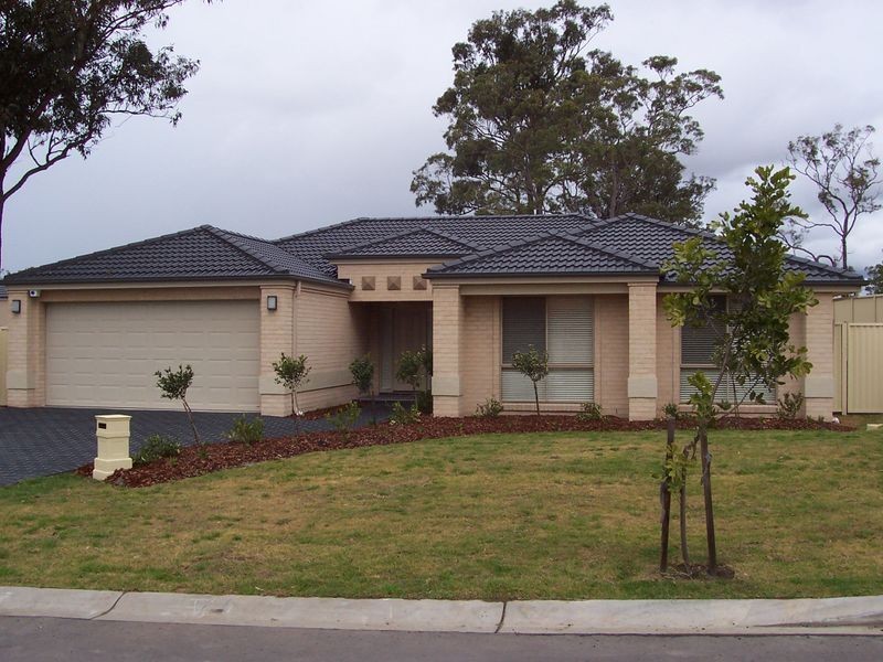 18 Warrigal Rd, Woongarrah NSW 2259