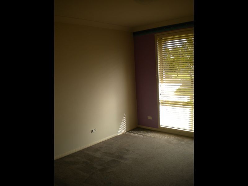 18 Warrigal Rd, Woongarrah NSW 2259