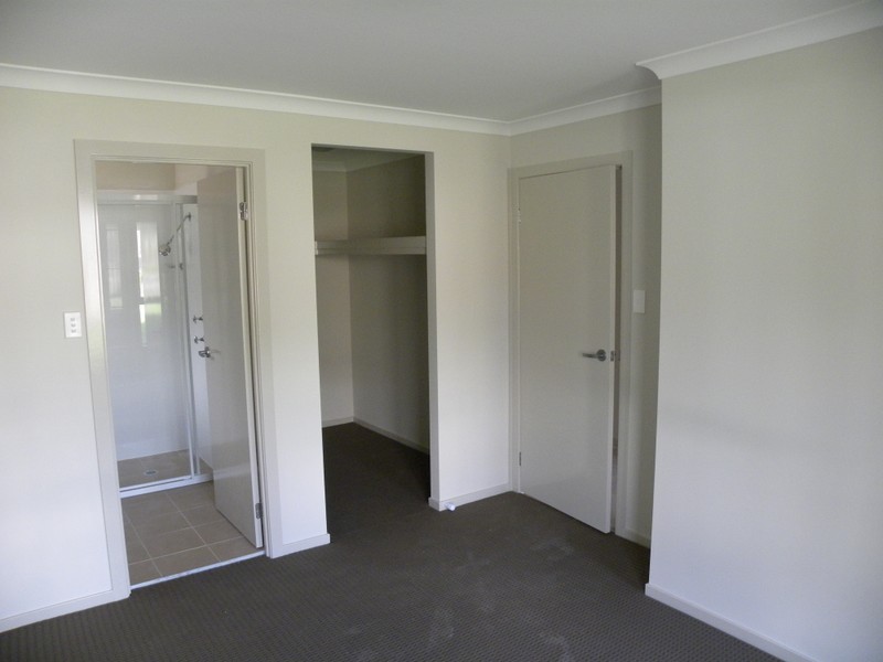 38 Melbourne Road, Wadalba NSW 2259