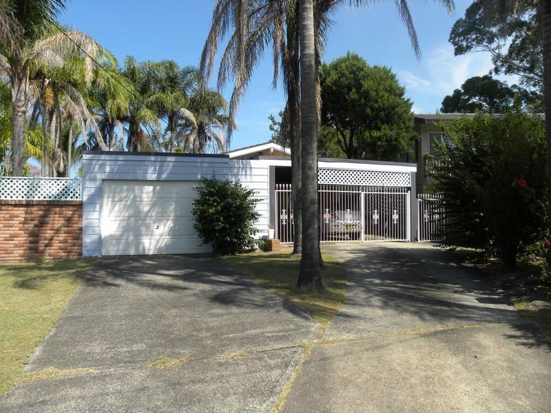 14 Bel-Hilton Parade, West Gosford NSW 2250