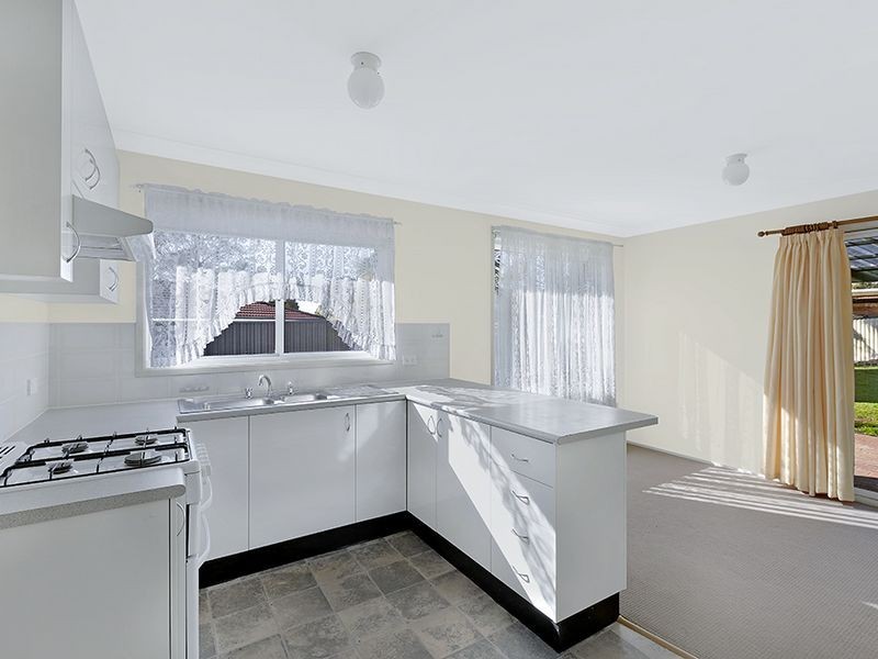 4 Everitt Place, Watanobbi NSW 2259