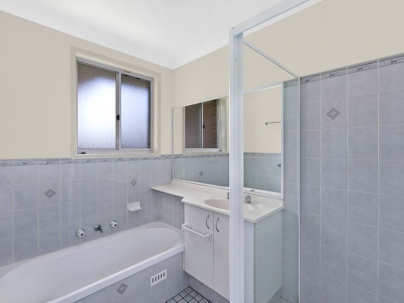 4 Everitt Place, Watanobbi NSW 2259