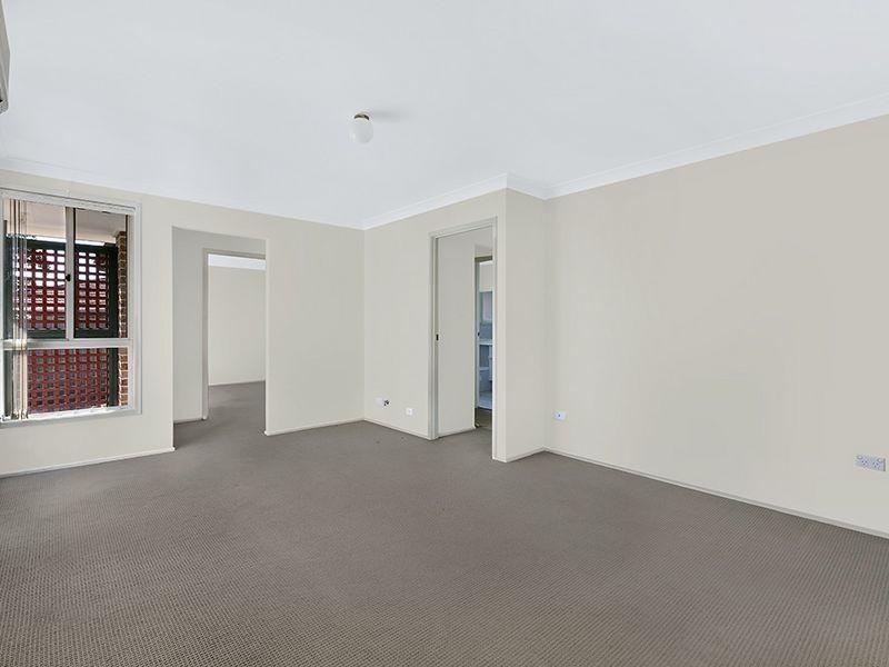 4 Everitt Place, Watanobbi NSW 2259