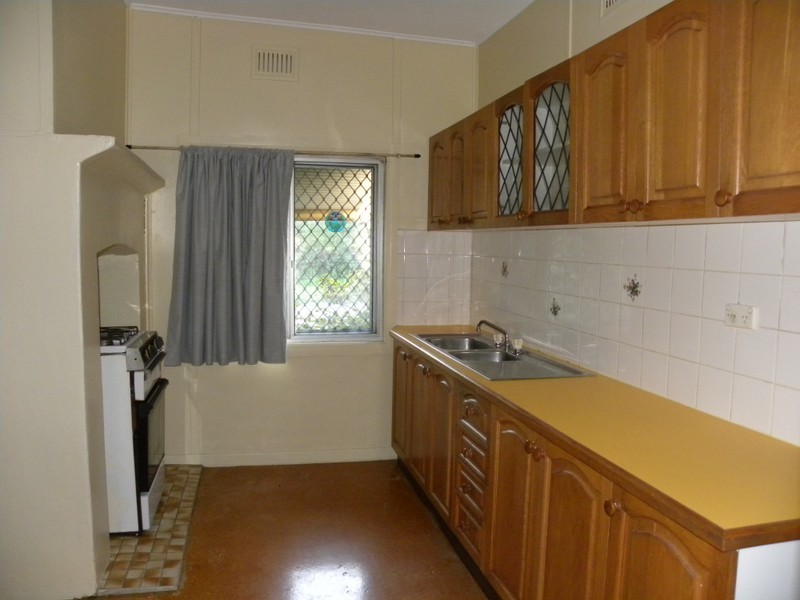 2 Panonia Road, Wyong NSW 2259