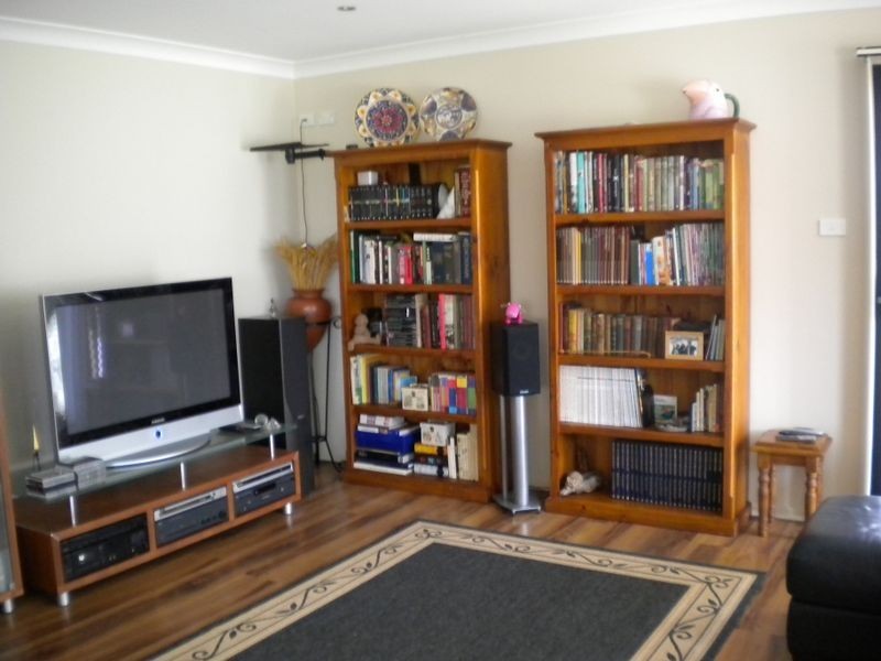 7 Lupin Close, Woongarrah NSW 2259