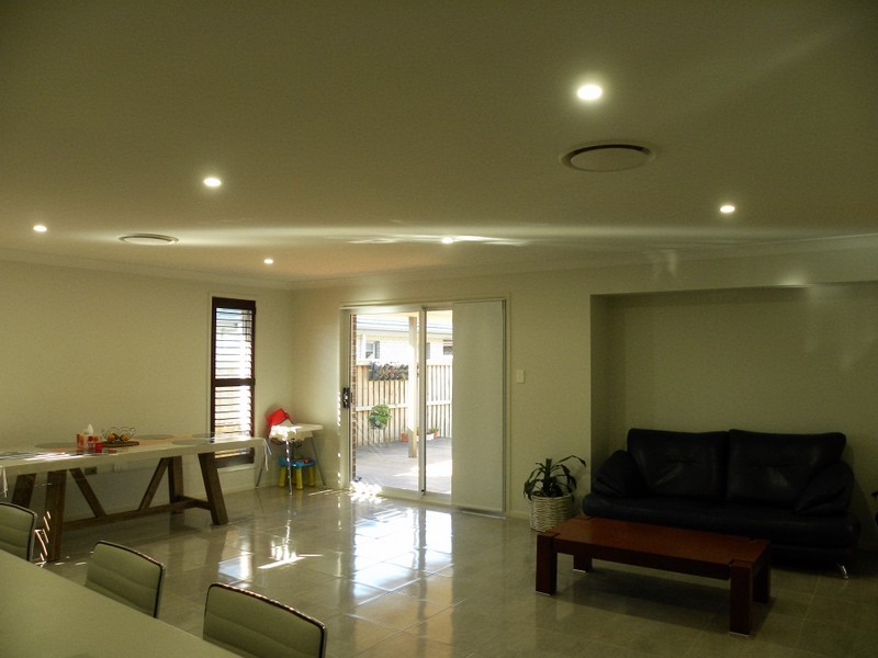 21 Parry Parade, Wyong NSW 2259