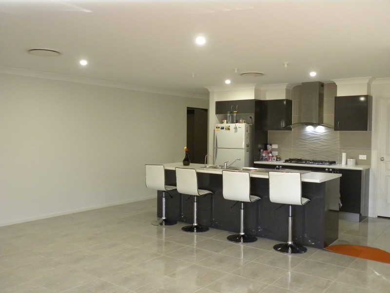 21 Parry Parade, Wyong NSW 2259