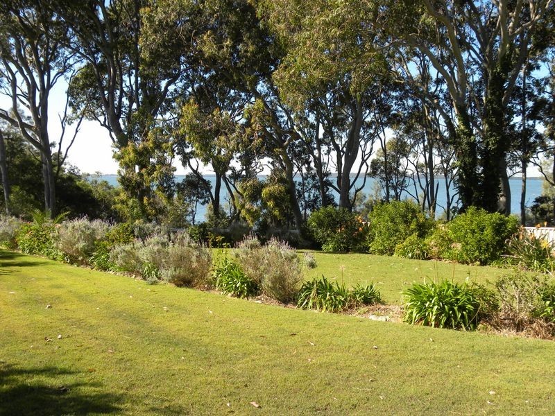 13 Marine Parade, Rocky Point NSW 2259