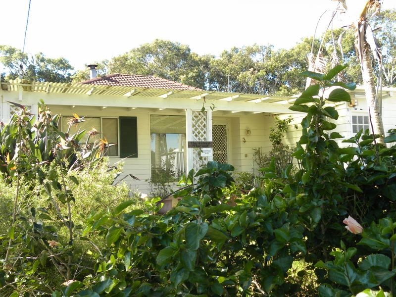 13 Marine Parade, Rocky Point NSW 2259