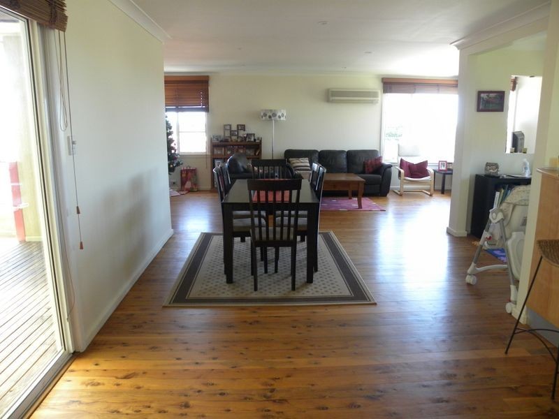 17 Crystal Crescent, Wyong NSW 2259