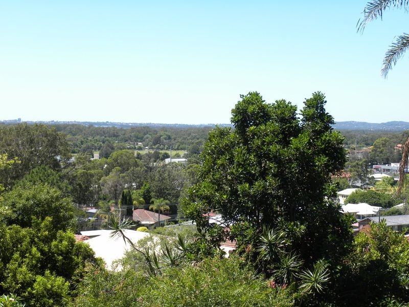 17 Crystal Crescent, Wyong NSW 2259