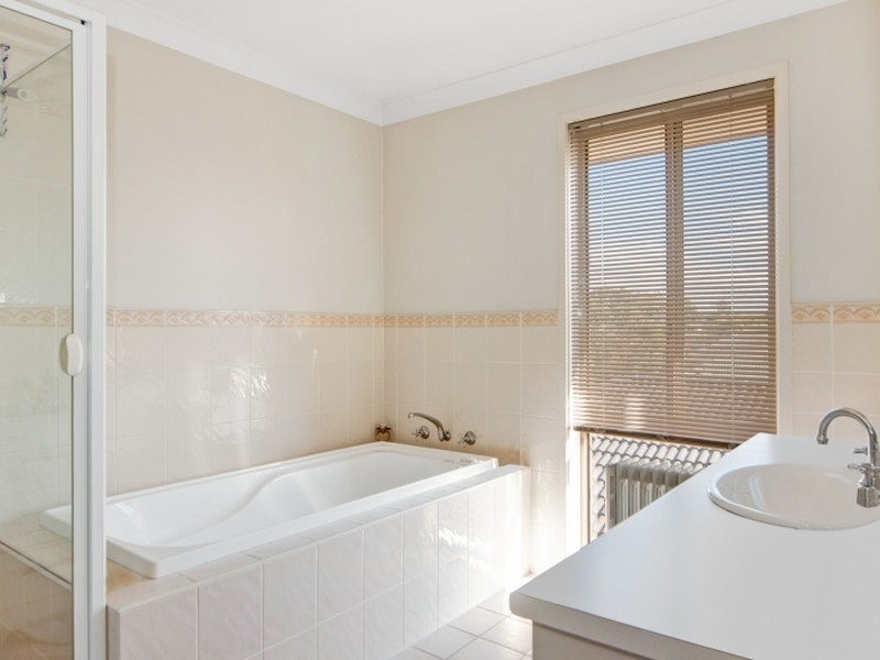 7 Mebbin Circuit, Woongarrah NSW 2259
