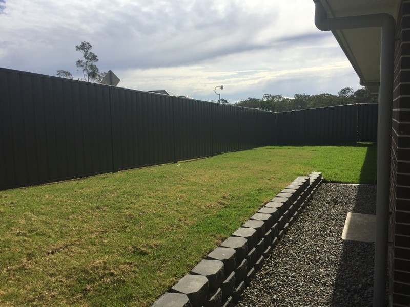 10 Mick Street, Wadalba NSW 2259