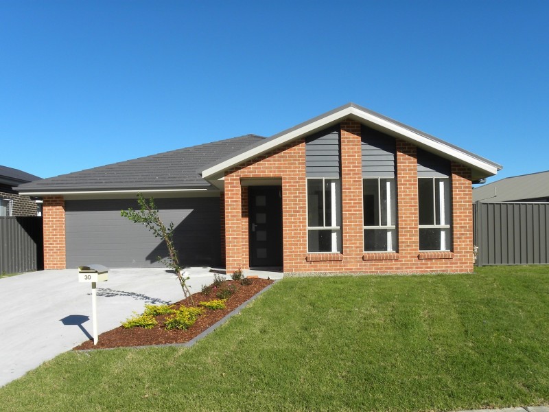 30 Rein Drive, Wadalba NSW 2259