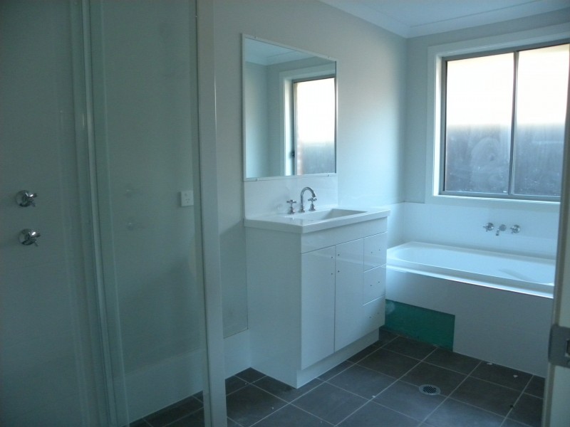 30 Rein Drive, Wadalba NSW 2259