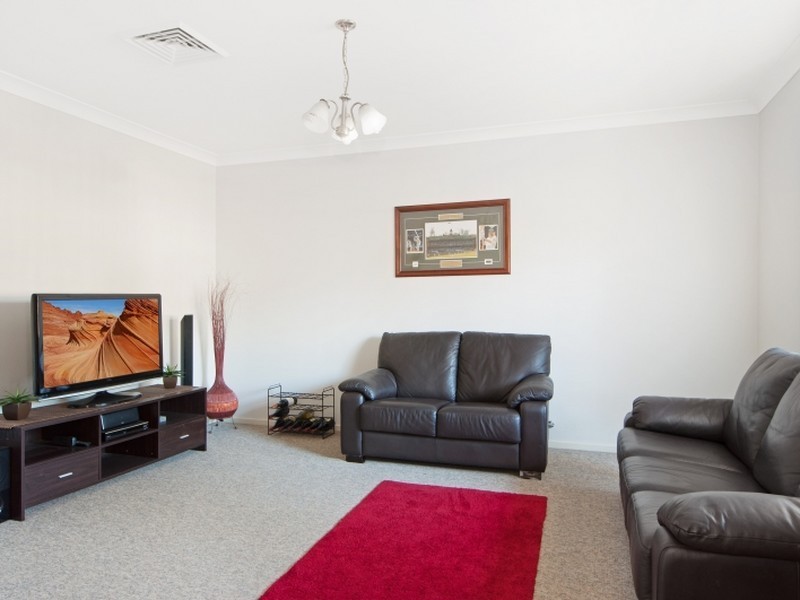 24 Bougainvillea Road West, Hamlyn Terrace NSW 2259