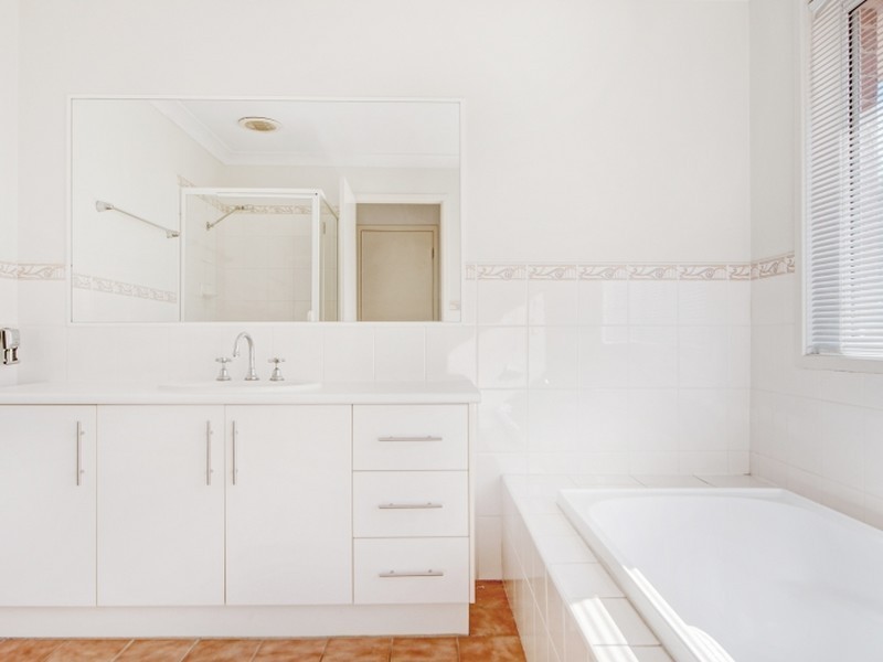 24 Bougainvillea Road West, Hamlyn Terrace NSW 2259