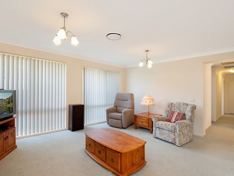 15 Mooball Road, Woongarrah NSW 2259